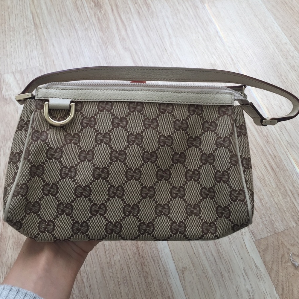 Beautiful timeless Gucci handbag